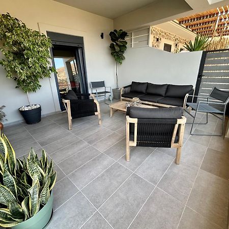 Spacious Maistrali Villa, Private Pool & Garden Родакіно Екстер'єр фото