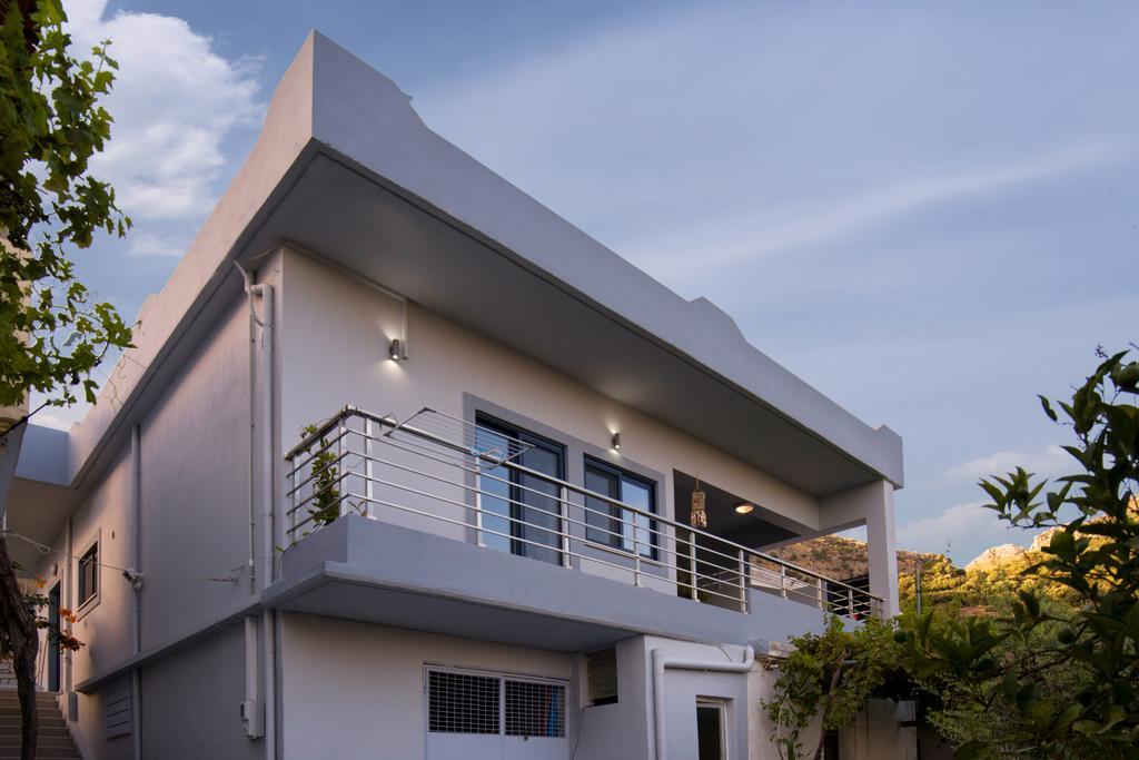 Spacious Maistrali Villa, Private Pool & Garden Родакіно Екстер'єр фото